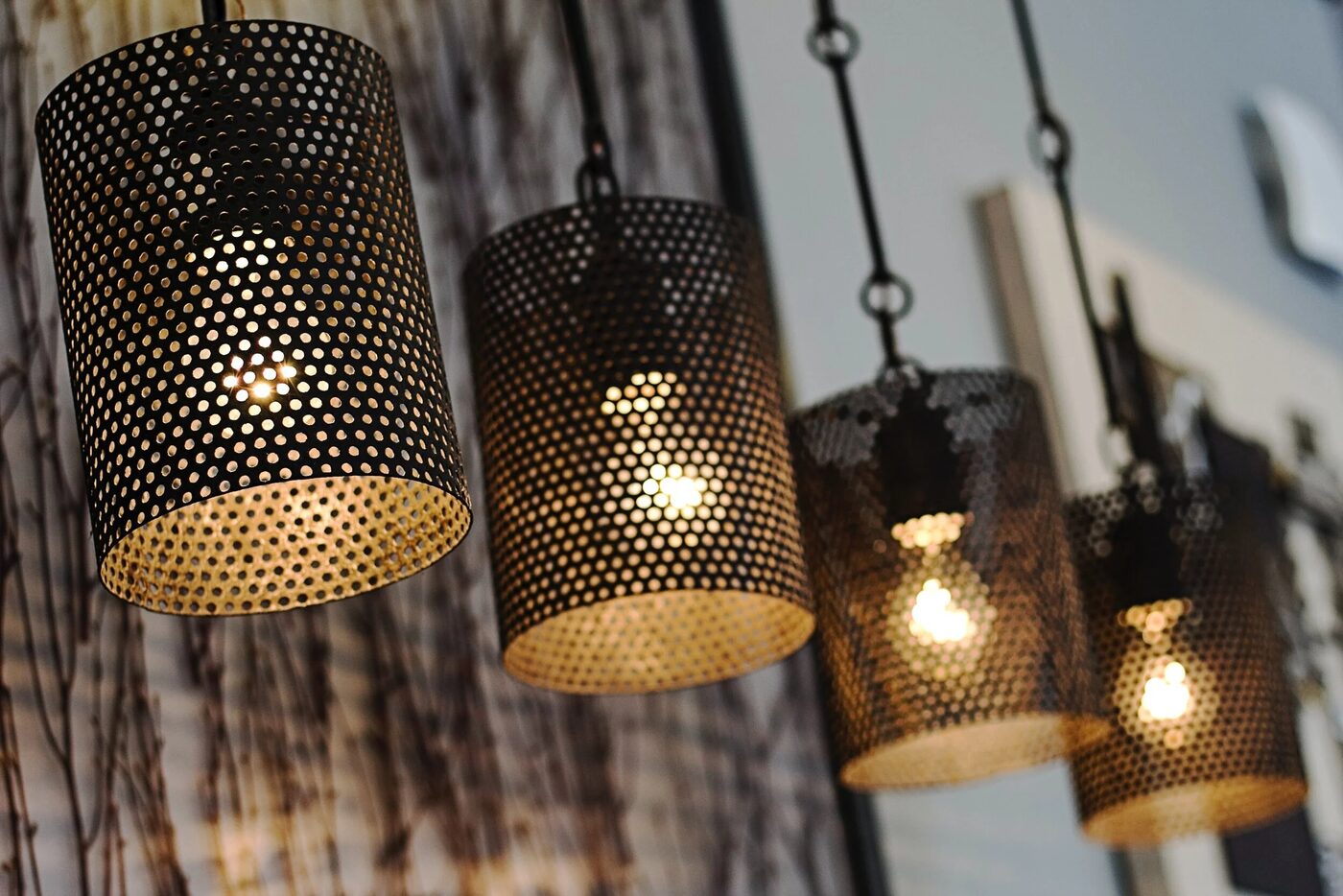 Pendant lighting installation